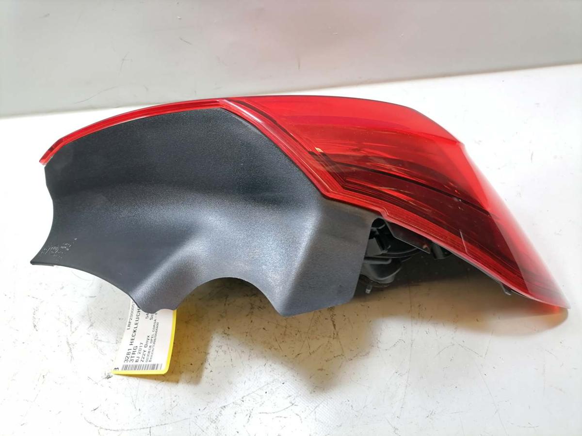 Opel Corsa E original Rücklicht Rückleuchte Schlussleuchte links außen 5-Türer Bj.2017